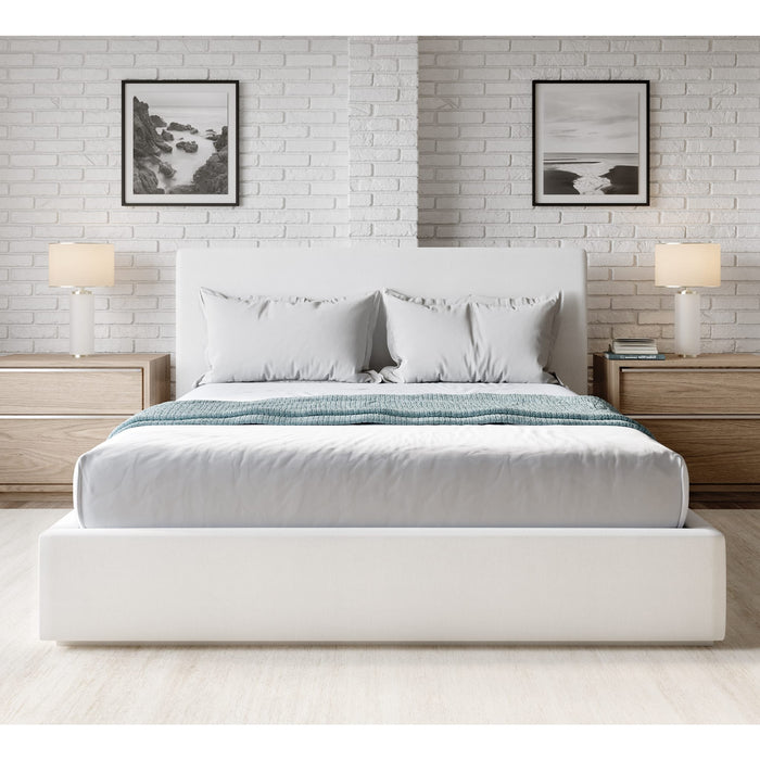 One Upholstered Footboard Storage Bed in Pearl