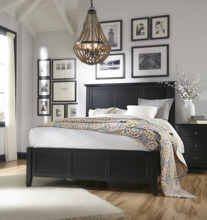 Paragon Panel Bed