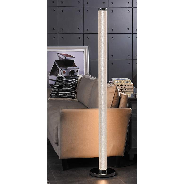 Quilla Floor Lamp