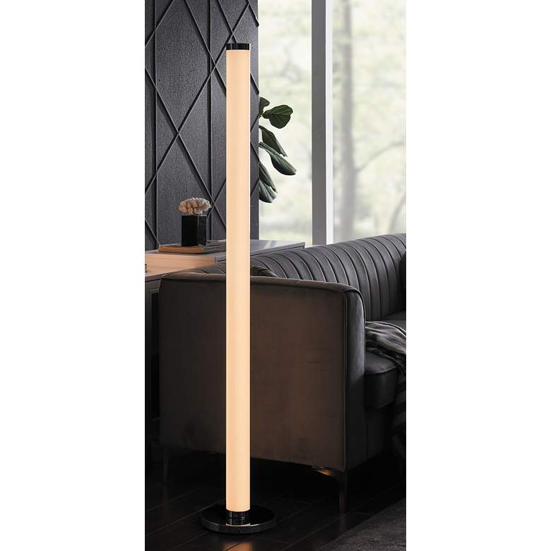 Quilla Floor Lamp