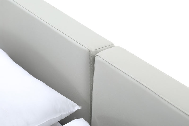 Modrest Opal Modern Walnut & White Platform Bed