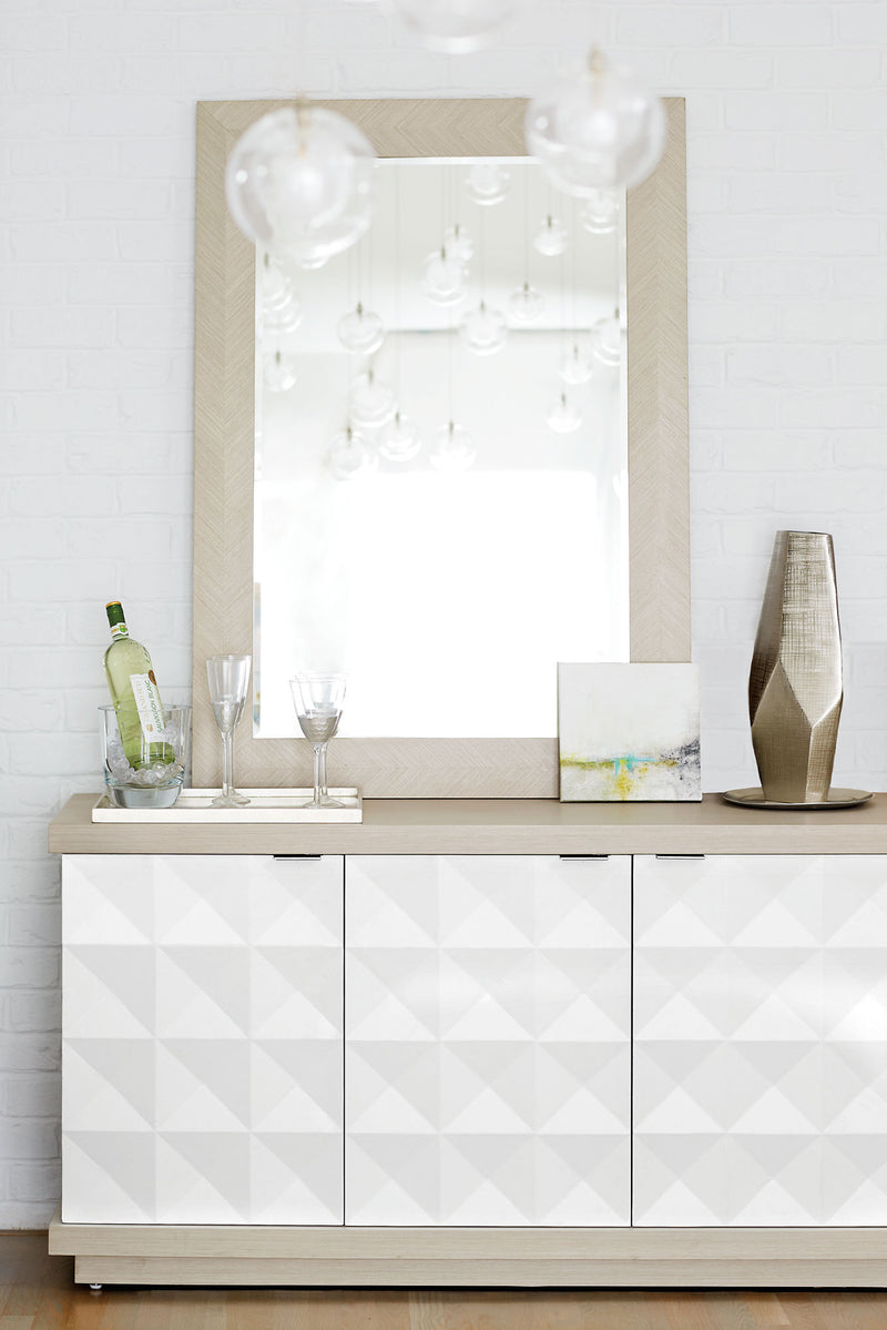 Axiom Buffet  by Hollywood Glam