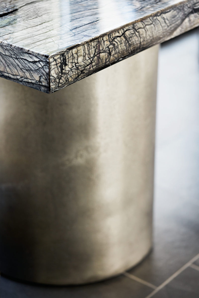 Linea Desk
