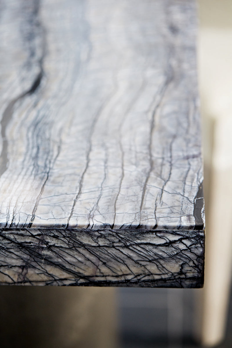 Linea Desk