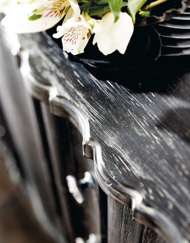 Mirabelle Bachelor's Chest