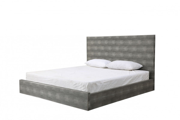 Modrest Dynasty - Modern Shagreen Eastern King Bed