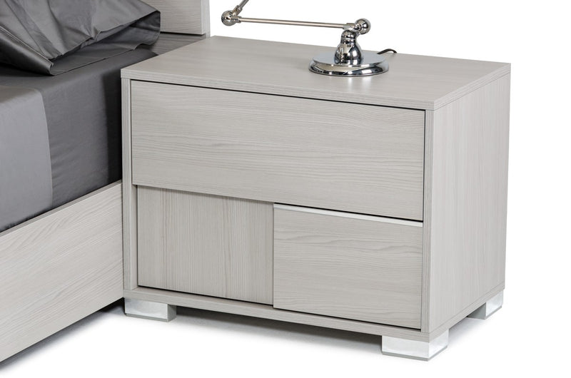 Modrest Ethan Italian Modern Grey Bedroom Set by Hollywood Glam
