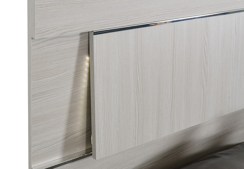 Modrest Ethan Italian Modern Grey Bedroom Set by Hollywood Glam